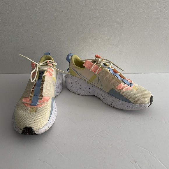 Nike Crater Impact Women’s Sneaker Size 9.5 - Picture 2 of 12